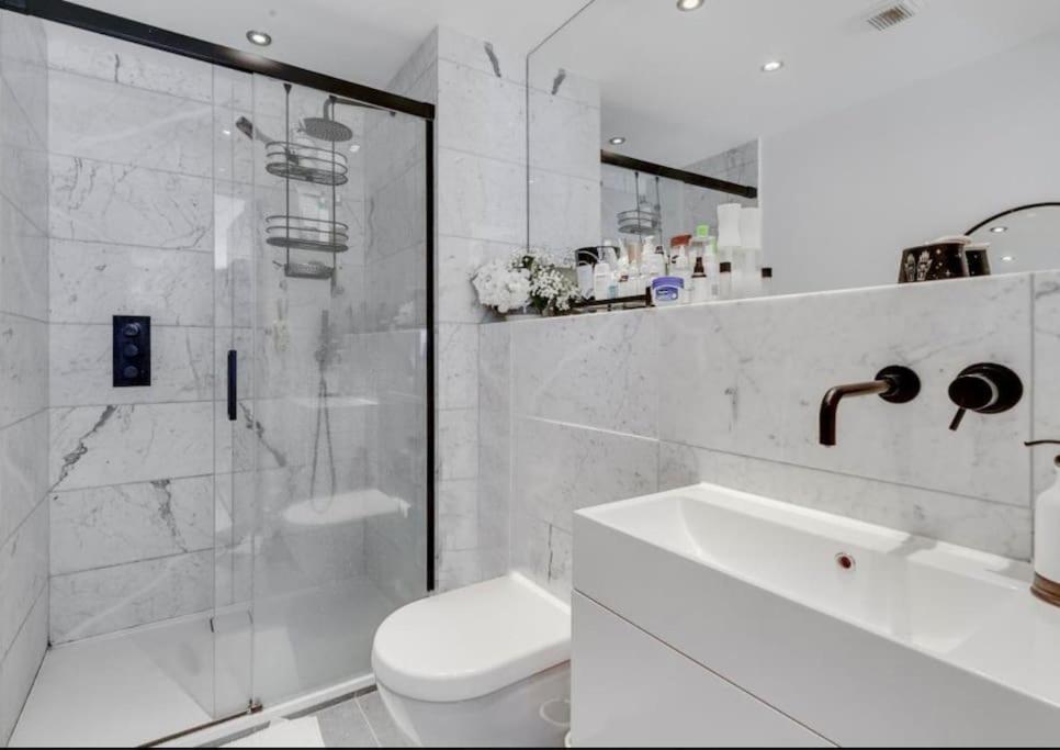 Chelsea Harbour Apartment London Exterior photo